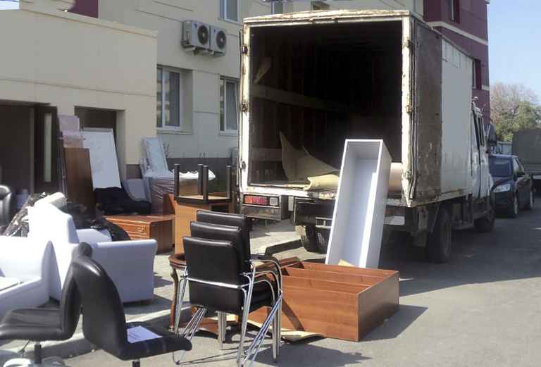 Перевозка мебели : автопокрышки из Красноярска в Иркутск